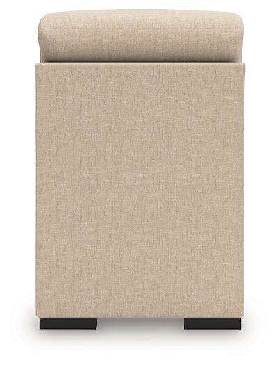 LadyMae Sectional with Chaise - Las Palmas Furniture (Salinas,CA)