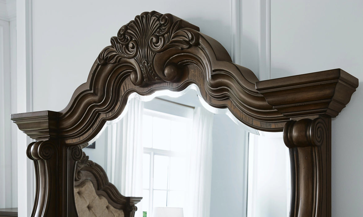 Maylee Bedroom Set